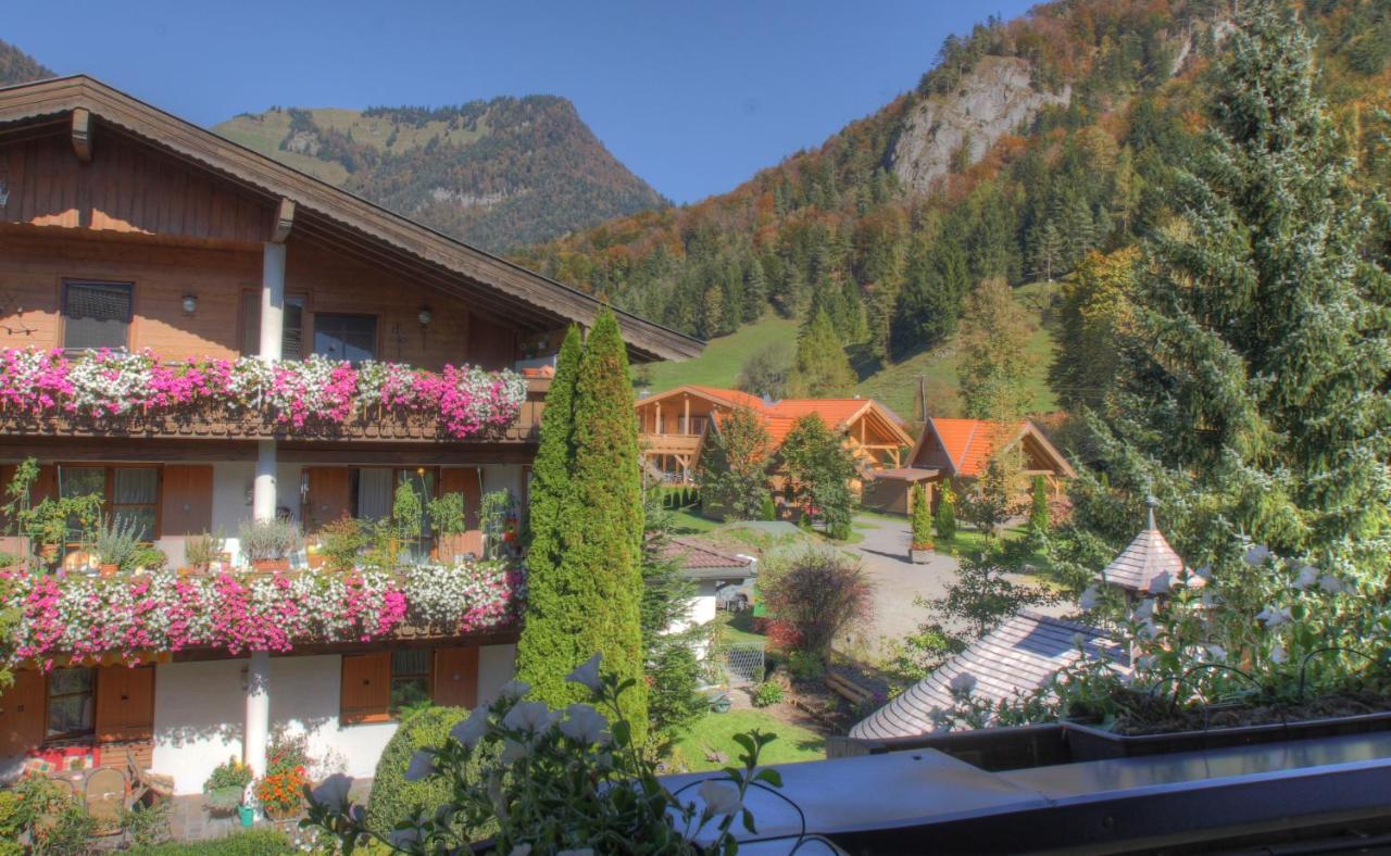 Mountain Inn Chalets & Apartments Walchsee Exteriör bild